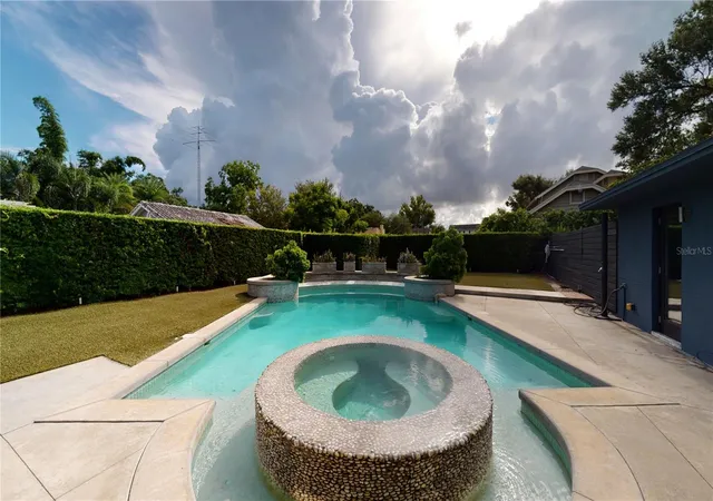 4th image of 218 S Matanzas Ave, Tampa, FL 33609 | MLS# TB8508016