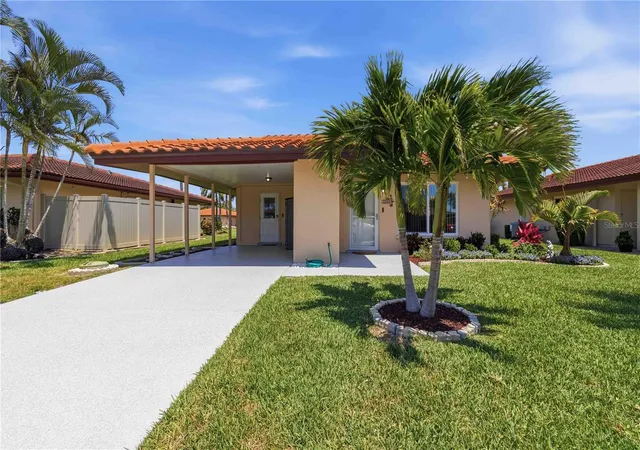 3rd image of 3303 Cambridge Ave, Bradenton, FL 34207 | MLS# D6147445