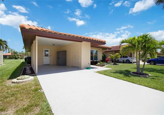 5th image of 3303 Cambridge Ave, Bradenton, FL 34207 | MLS# D6147445