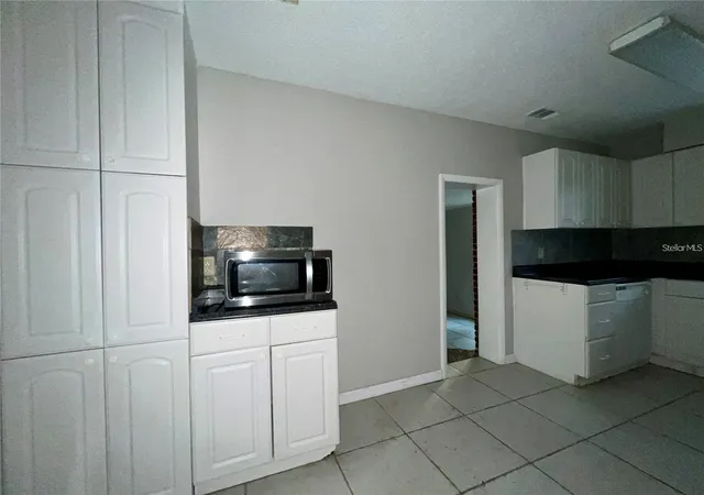 4th image of 3029 Sleepy Hill Rd, Lakeland, FL 33810 | MLS# TB8508047
