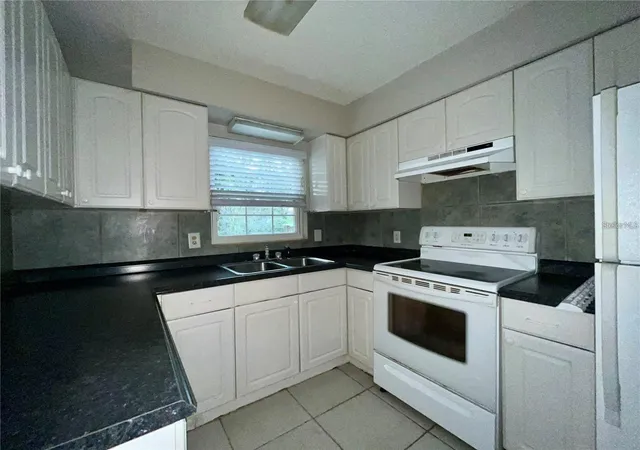 5th image of 3029 Sleepy Hill Rd, Lakeland, FL 33810 | MLS# TB8508047