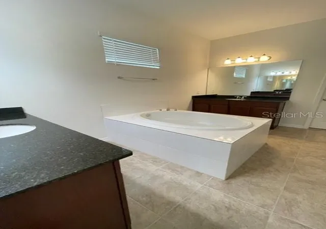 Photo 4 of Single family home for sale at 10103 Austrina Oak Loop, Winter Garden, FL 34787 | MLS# O6407394 | Listing updated on 2026-10-21