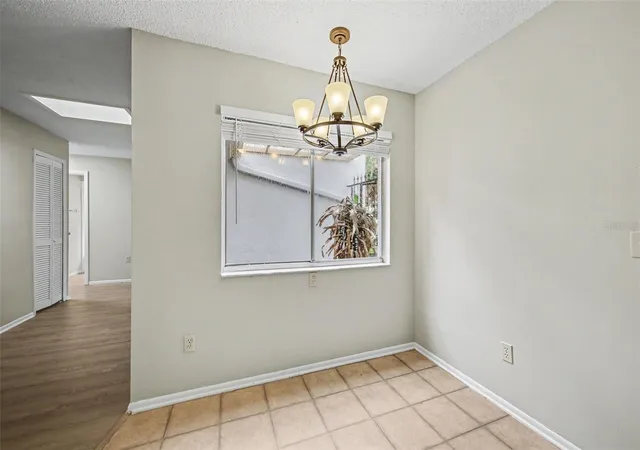 Photo 4 of Single family home for sale at 871 Beach Breeze Dr, Orlando, FL 32835 | MLS# O6407406 | Listing updated on 2026-07-30