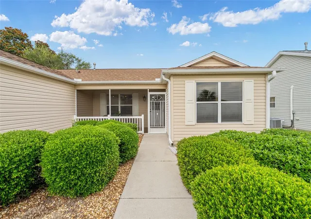 Homes for sale in The Villages, FL | 991 Barrymoore Loop, The Villages, FL 32162 | MLS# OM724672