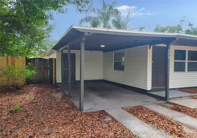 2nd image of 803 Valencia Rd, Plant City, FL 33563 | MLS# TB8508091