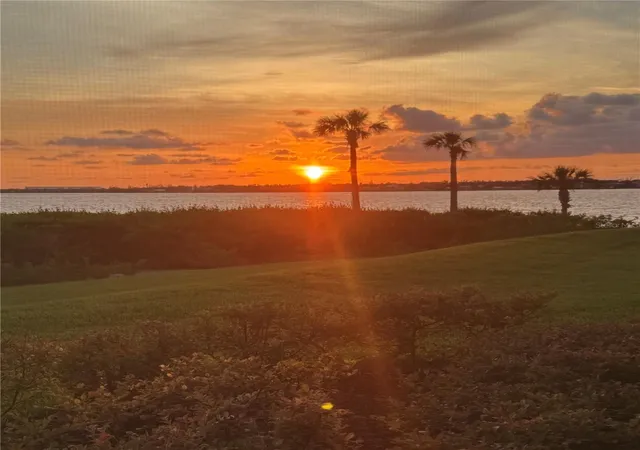 70th image of 850 Tidewater Shores Loop #105, Bradenton, FL 34208 | MLS# A4693447