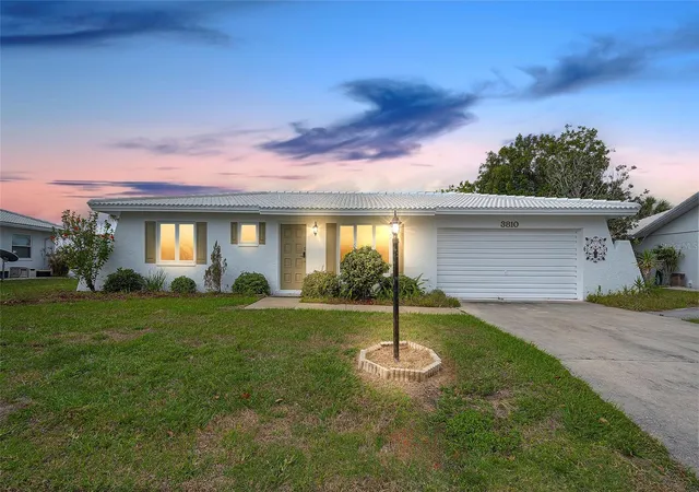Photo 2 of Single family home for sale at 3810 Joyce Dr, Bradenton, FL 34208 | MLS# A4693455 | Listing updated on 2026-08-11