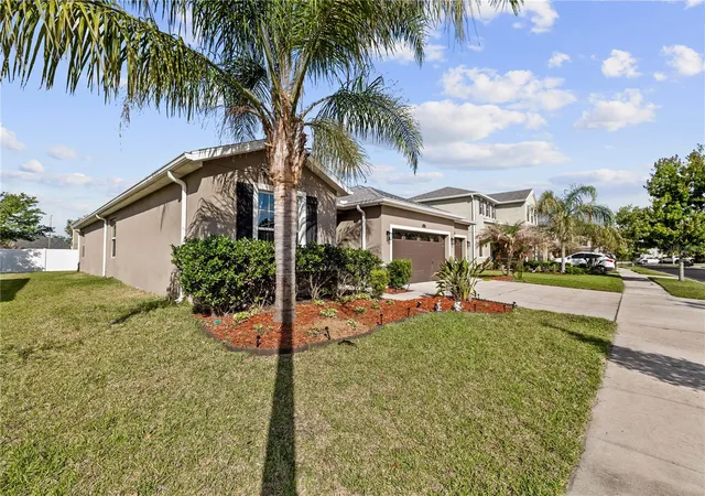 3rd image of 5453 Suncatcher Dr, Wesley Chapel, FL 33545 | MLS# TB8508118