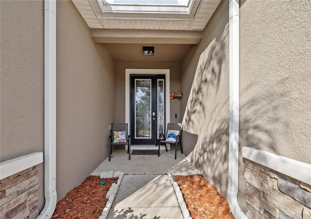 4th image of 5453 Suncatcher Dr, Wesley Chapel, FL 33545 | MLS# TB8508118
