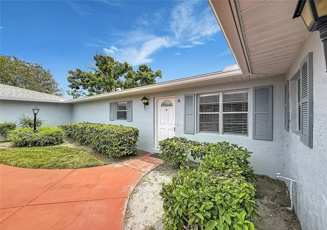 Photo 2 of Condo for sale at 2188 Corinne Ct S #A, Saint Petersburg, FL 33712 | MLS# A4693469 | Listing updated on 2026-10-17