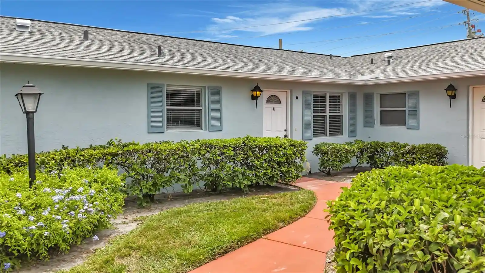 Listing Photo 1 - Condo for sale in 2188 Corinne Ct S located at 2188 Corinne Ct S, ST PETERSBURG, FL 33712 - Unit 2188 Corinne Ct S