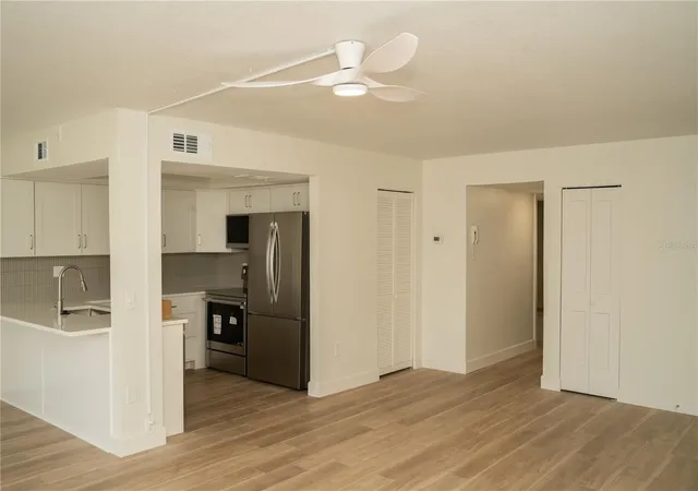 4th image of 661 Poinsettia Ave, Clearwater, FL 33767