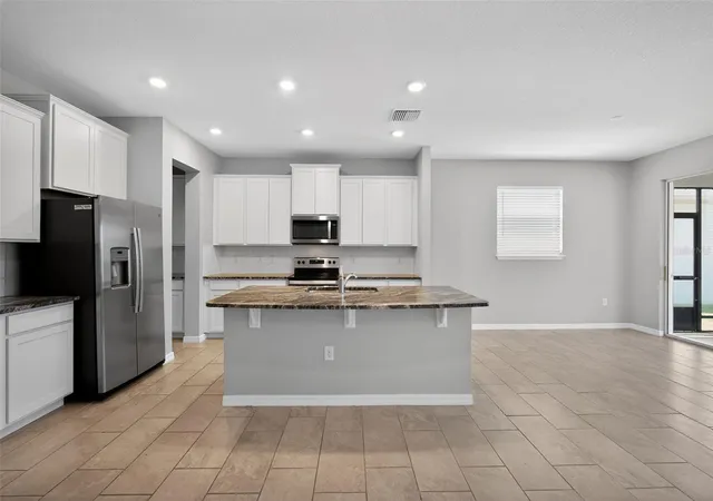 3rd image of 15394 Sweet Springs Bnd, Odessa, FL 33556 | MLS# O6407462