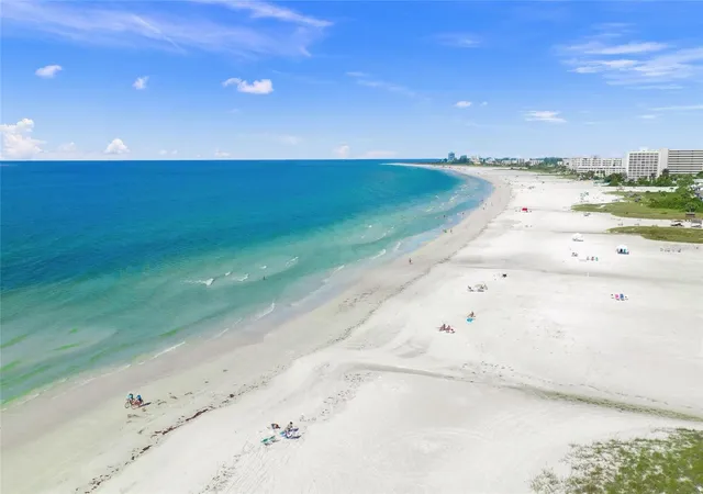 Listing Photo 2 - Condo for sale in building located at 5619 Midnight Pass Rd, Sarasota, FL 34242 - Unit #503