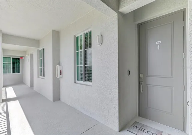 Listing Photo 5 - Condo for sale in building located at 17625 Opal Sand Dr, VENICE, FL 34293 - Unit #304