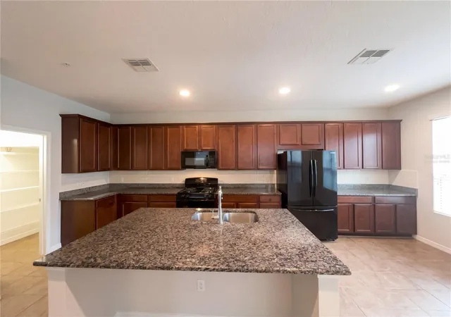 Photo 2 of Single family home for sale at 5545 Bowman Dr, Winter Garden, FL 34787 | MLS# O6407484 | Listing updated on 2026-10-09