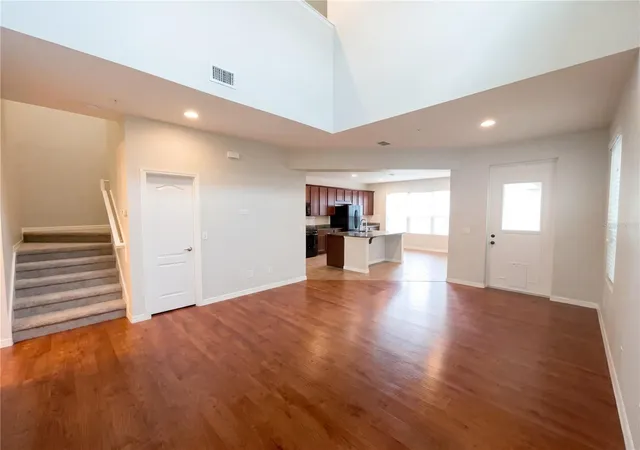 Photo 3 of Single family home for sale at 5545 Bowman Dr, Winter Garden, FL 34787 | MLS# O6407484 | Listing updated on 2026-10-09