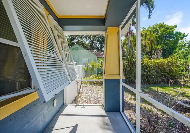 Photo 3 of Sale Pending at 1922 20th Avenue N, St Petersburg, FL 33713 | MLS# TB8508178 | Listing updated on 2026-09-04