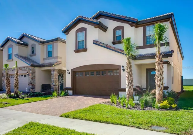 Photo 3 of Single family home for sale at 1744 Lima Ave, Kissimmee, FL 34747 | MLS# O6407493 | Listing updated on 2026-05-18
