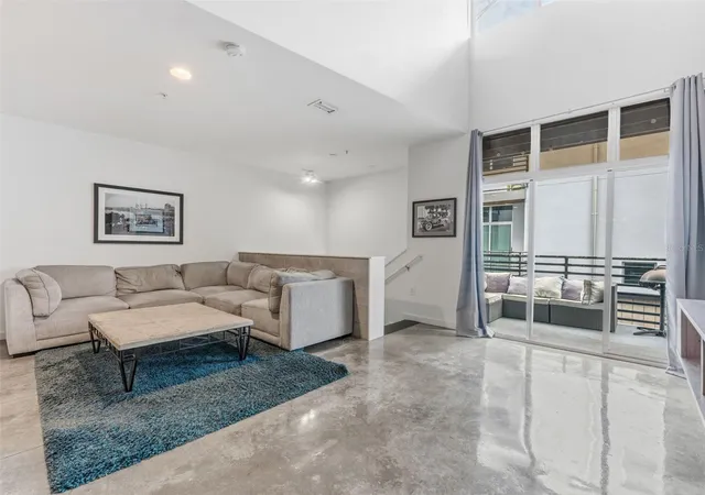 Homes for sale in Tampa, FL | 5008 S Macdill Ave #16, Tampa, FL 33611 | MLS# TB8508216