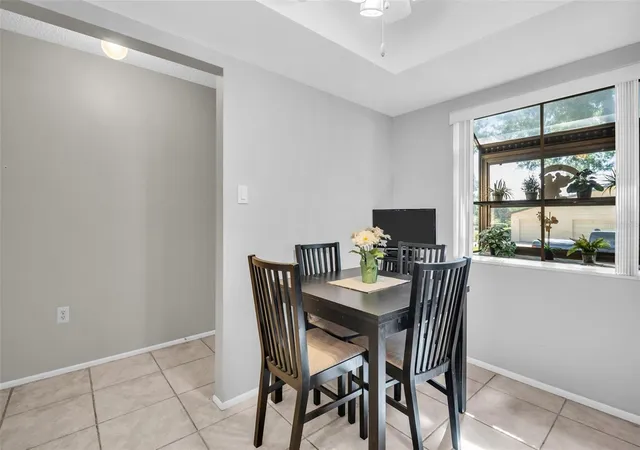 4th image of 860 Maclaren Dr N, PALM HARBOR, FL 34684