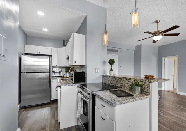 Photo 4 of Condo for sale at 2109 Bayshore Blvd #205, Tampa, FL 33606 | MLS# TB8508242 | Listing updated on 2026-10-09