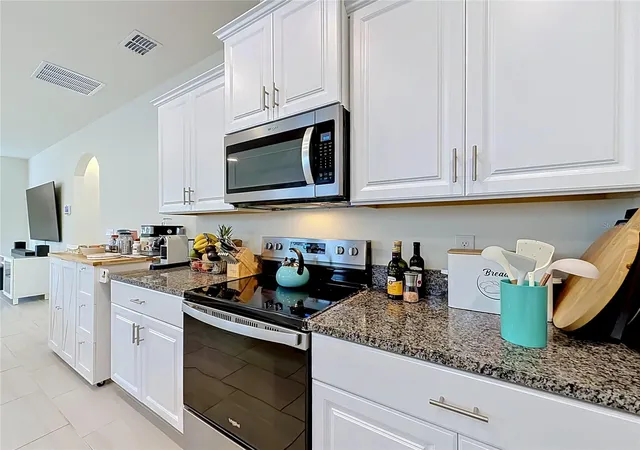 Photo 4 of Single family home for sale at 11117 Bostwick Aly, Winter Garden, FL 34787 | MLS# O6407552 | Listing updated on 2026-09-08