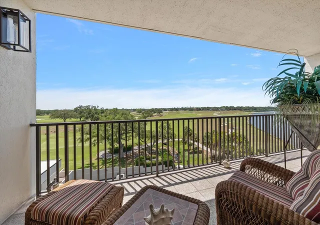 4th image of 4 Belleview Blvd, Belleair, FL 33756