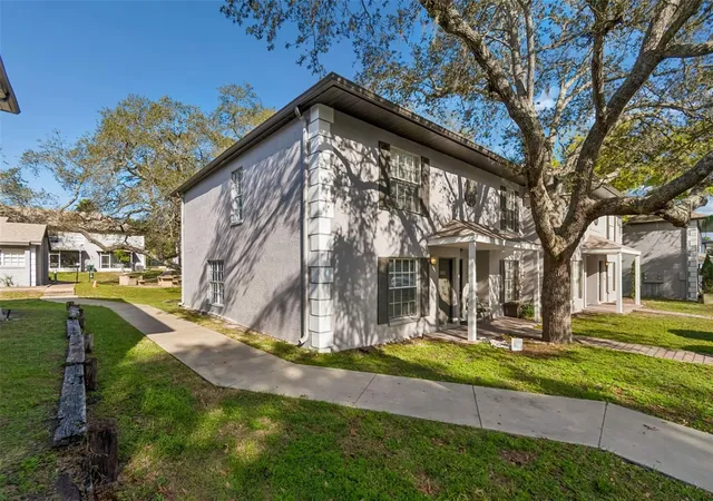 Listing Photo 4 - Condo for sale in building located at 5182 Sunridge Palms Dr, TAMPA, FL 33617 - Unit #5182