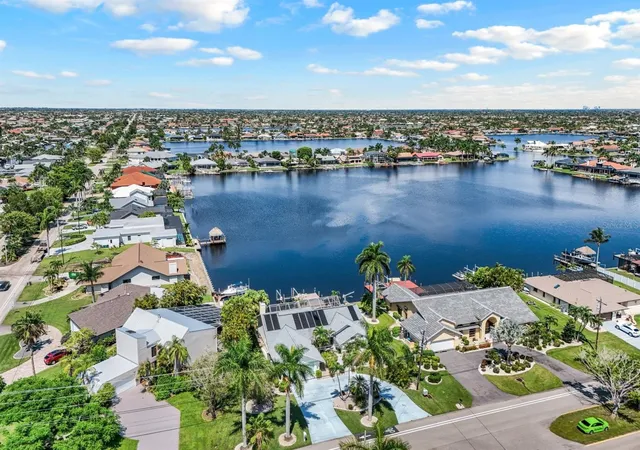 5th image of 719 El Dorado Pkwy W, Cape Coral, FL 33914 | MLS# TB8508315
