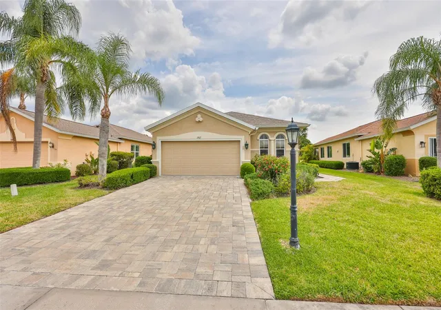 45th image of 1907 Sterling Glen Ct, Sun City Center, FL 33573 | MLS# TB8508330