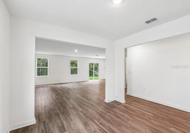 5th image of 16253 Nw 143Rd Wy, Alachua, FL 32615 | MLS# C7526181