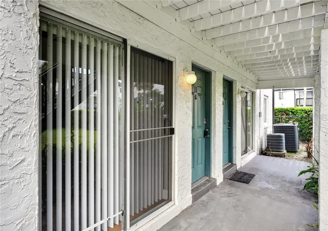 Homes for sale in Orlando, FL | 4205 S Semoran Blvd #11, Orlando, FL 32822 | MLS# O6407617