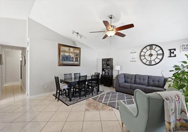 Photo 3 of Single family home for sale at 342 Windford Ct, Winter Garden, FL 34787 | MLS# O6407632 | Listing updated on 2026-10-06