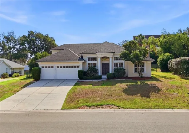 Photo 2 of Single family home for sale at 5628 Woodwind Hills Dr, Lakeland, FL 33812 | MLS# A4693531 | Listing updated on 2026-10-10