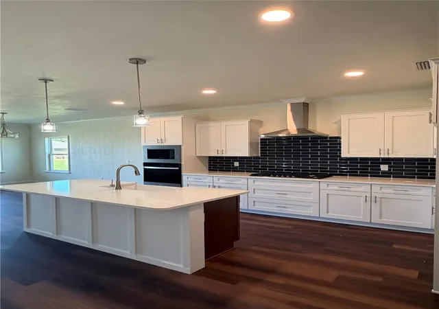Photo 3 of Single family home for sale at 1062 Sw 67th Street, Gainesville, FL 32607 | MLS# GC540326 | Listing updated on 2026-10-27