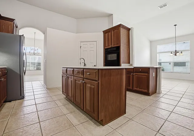 Photo 4 of Single family home for sale at 5106 Chanticleer Dr, Leesburg, FL 34748 | MLS# G5112349 | Listing updated on 2026-08-25
