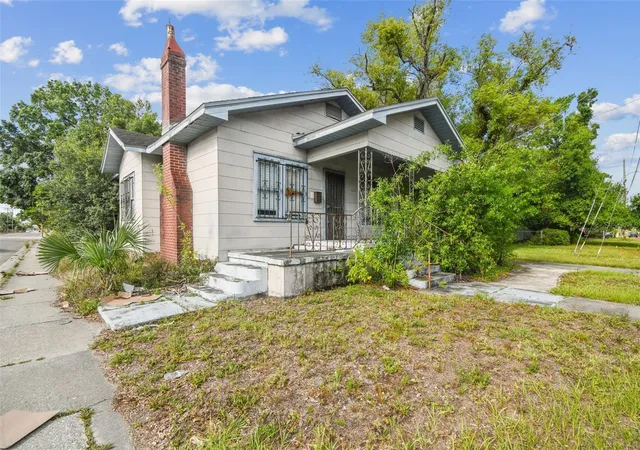 Photo 3 of Single family home for sale at 702 W Virginia Ave, Tampa, FL 33603 | MLS# TB8508379 | Listing updated on 2026-07-20