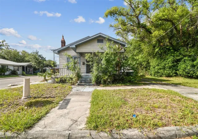 Photo 4 of Single family home for sale at 702 W Virginia Ave, Tampa, FL 33603 | MLS# TB8508379 | Listing updated on 2026-07-20