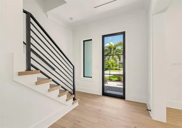 Photo 4 of Single family home for sale at 3605 W Kensington Ave, Tampa, FL 33629 | MLS# TB8508384 | Listing updated on 2026-09-25