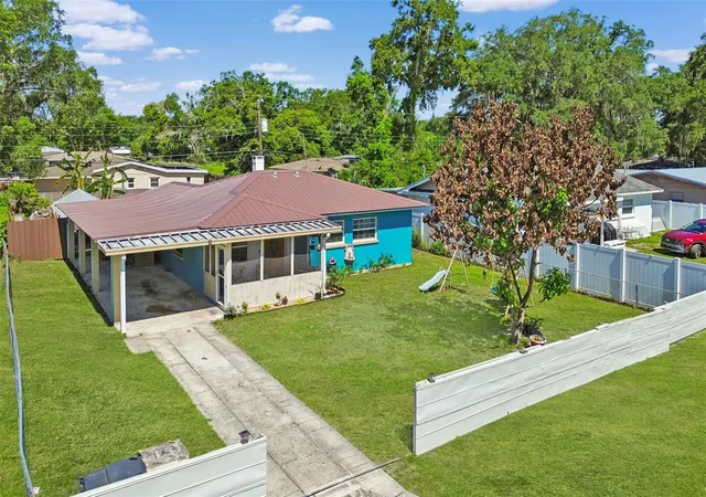 Photo 1 of Single family home for sale at 1038 Canal Dr W, Lakeland, FL 33801 | MLS# L4961882 | Listing updated on 2026-09-28
