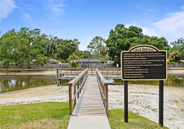 2nd image of 4506 S Oak Dr, TAMPA, FL 33611