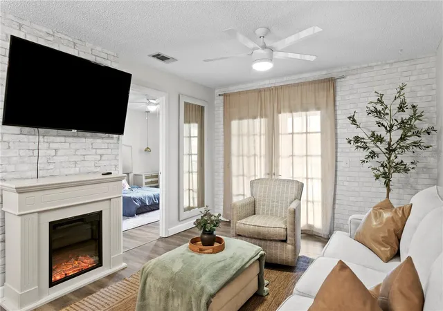 5th image of 4506 S Oak Dr #S92, Tampa, FL 33611 | MLS# TB8508435