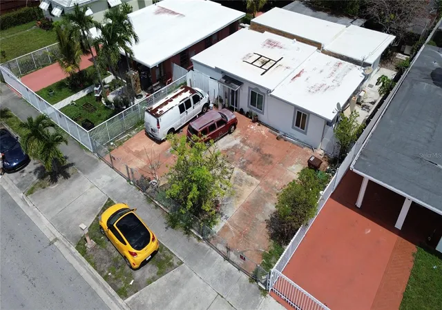 Homes for sale in Hialeah, FL | 445 E 43Rd St, Hialeah, FL 33013 | MLS# TB8508440
