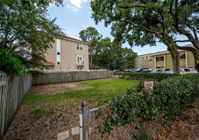 2nd image of 3206 W Azeele St, TAMPA, FL 33609