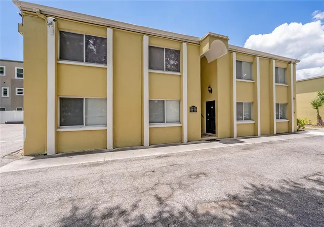 25th image of 3206 W Azeele St #129, Tampa, FL 33609 | MLS# TB8508449