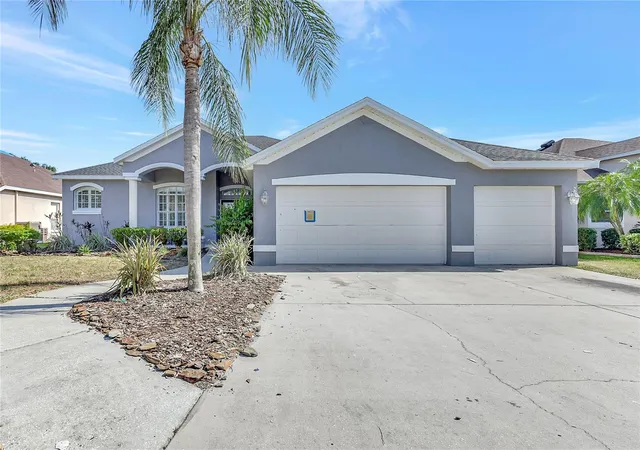 Photo 1 of Single family home for sale at 2863 Duncan Tree Cir, Valrico, FL 33594 | MLS# TB8508450 | Listing updated on 2026-10-04
