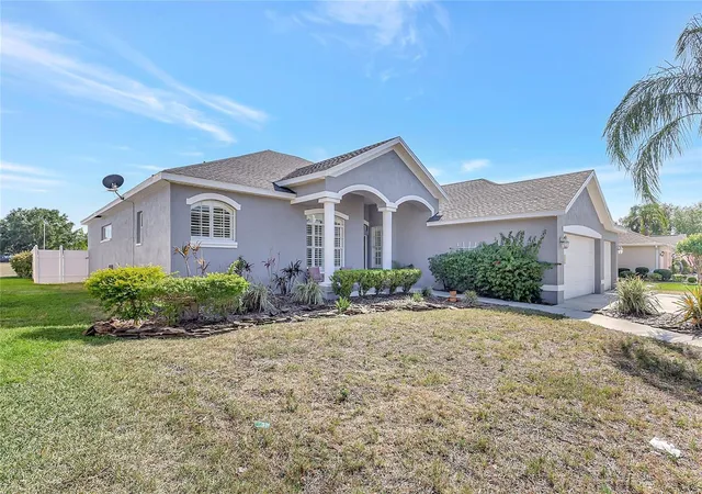 Photo 3 of Single family home for sale at 2863 Duncan Tree Cir, Valrico, FL 33594 | MLS# TB8508450 | Listing updated on 2026-10-04