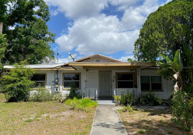 Photo 1 of Single family home for sale at 3716 E Clifton St, Tampa, FL 33610 | MLS# TB8508467 | Listing updated on 2026-10-02
