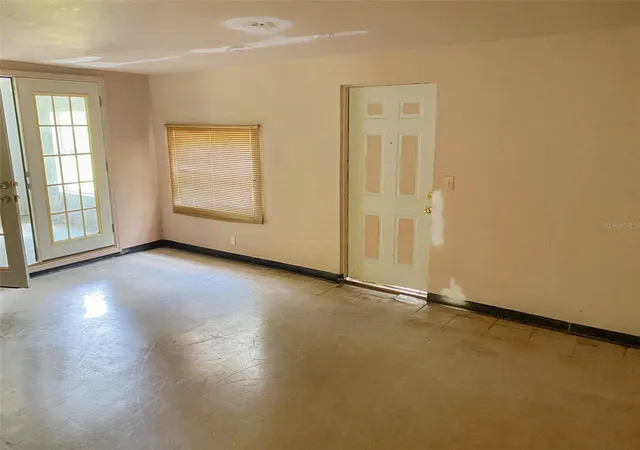 3rd image of 3716 E Clifton St, Tampa, FL 33610 | MLS# TB8508467